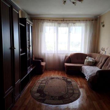 Романа Шухевича просп. (Генерала Ватутіна), 4