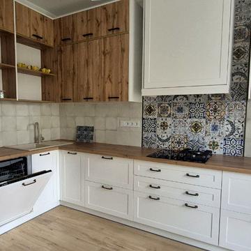 Кленова вул., 39