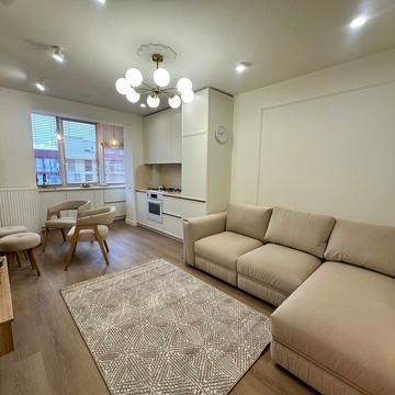 Княгинин вул., (Будинок 36)