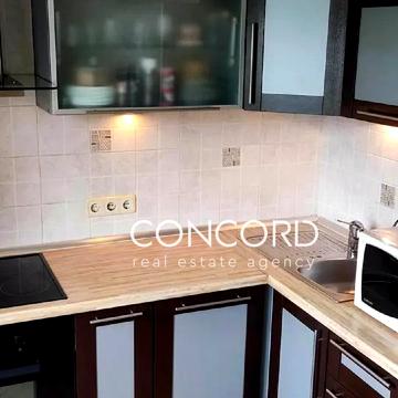 Дубровицька вул., 10