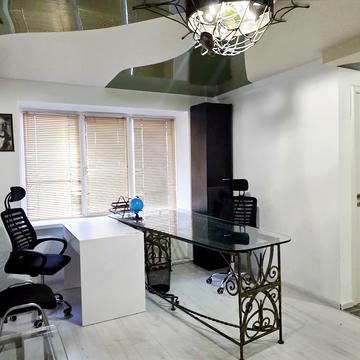 Кловський узвіз, 12