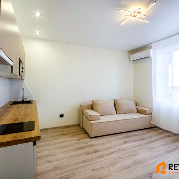 Героїв Небесної Сотні просп., (Будинок 20/10)