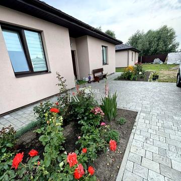 Козацька вул., 1