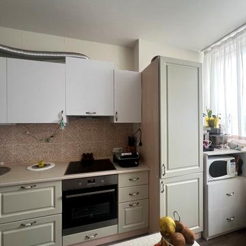 Захисників України вул. (1-го Травня), 42