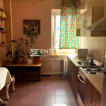 Лесі Українки бульв., 24