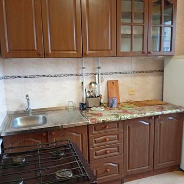 Євпаторійська вул., 4