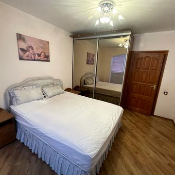 Вишняківська вул., 17