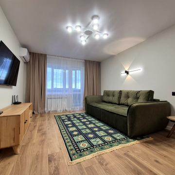 Автозаводська вул., 5