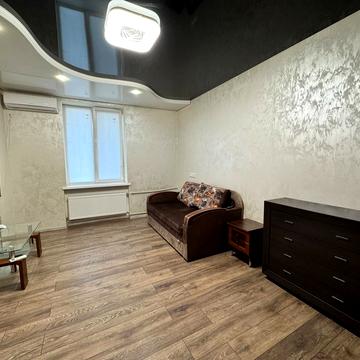 Вахи Арсанова вул. (Рокоссовського), 4