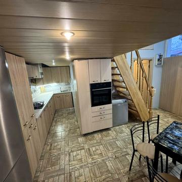 Пекарська вул., 1ц