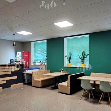 Василя Симоненка вул., 117