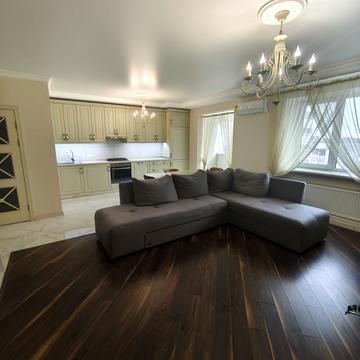 Івана Сльоти вул., 50а-в