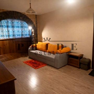 Лариси Руденко вул., 21