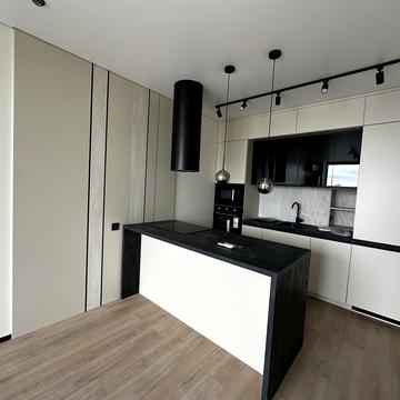 Причальна вул., 8