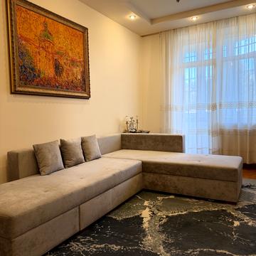 Сергія Єфремова вул., 75