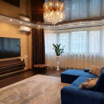 Олександра Мишуги вул., 12