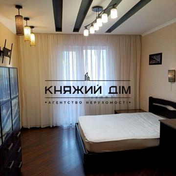 Олександри Екстер вул. (Марини Цвєтаєвої), 8