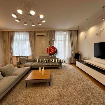 Заньковецької вул., 8