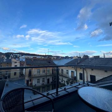 Григорія Сковороди вул., 8