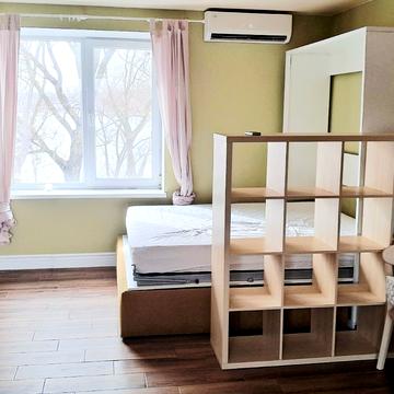 Богатирська вул., 30