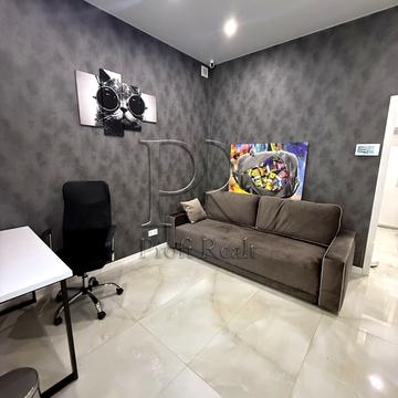 Метрологічна вул., 54-Б