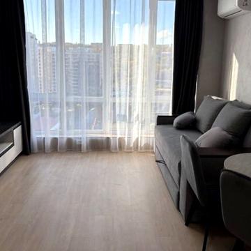 Набережна Перемоги вул., 40-Д