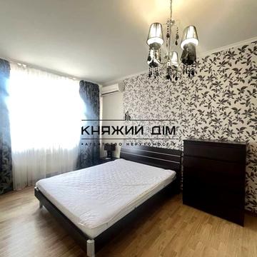 Олександра Мишуги вул., 2