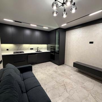 Миколи Боголюбова вул., (Будинок 3)