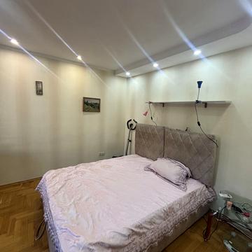 Анни Ахматової вул., 7/15