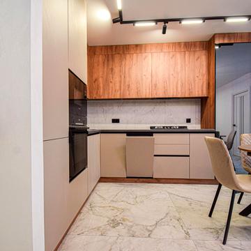 Злуки просп., 7