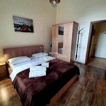 Велика Житомирська вул., 8-А