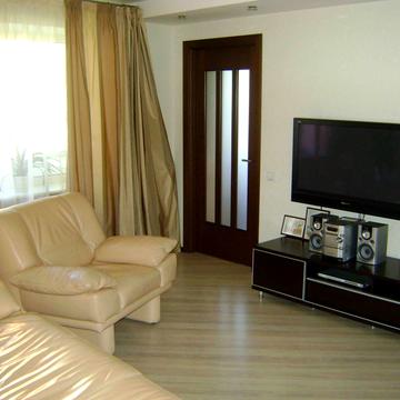 Велика Васильківська вул. (Червоноармійська), 45/17