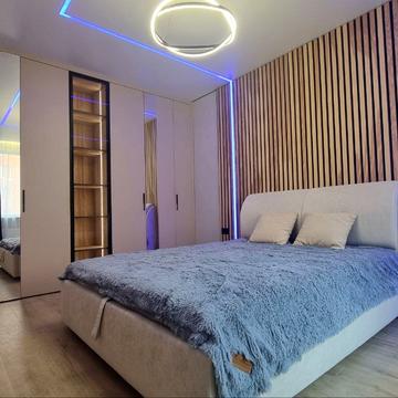 Клубна вул., 12-Б