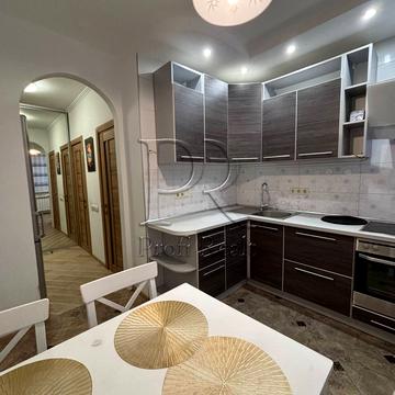 Райдужна вул., 65