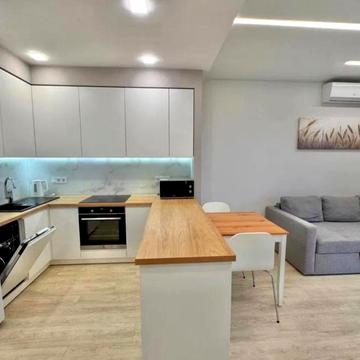 Предславинська вул., 42-А