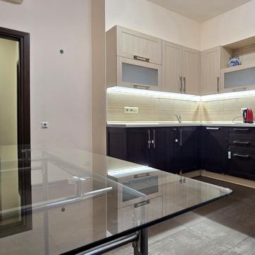 Андрія Верхогляда вул. (Михайла Драгомирова), 5