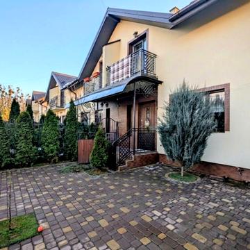 Дмитра Яворницького вул.