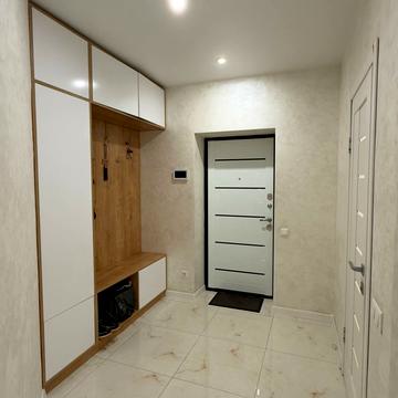 Набережна Перемоги вул., 42