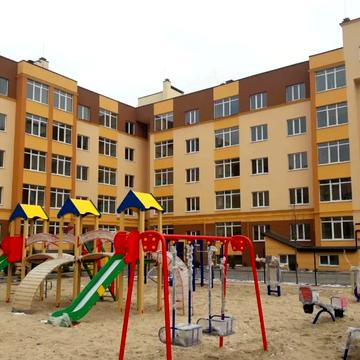 Молодіжна вул., 14