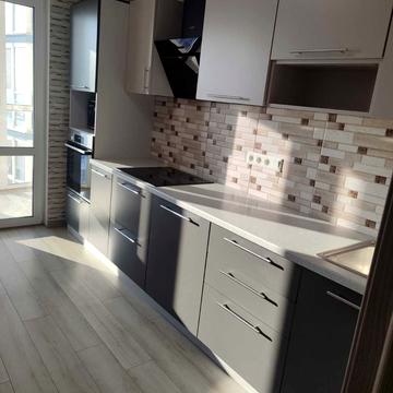 Вишняківська вул., 4