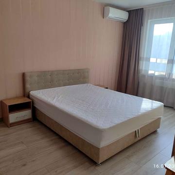 Вишняківська вул., 4