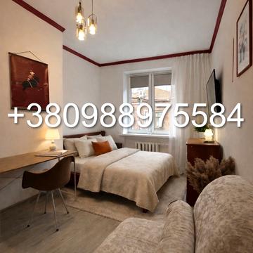 Архітектора Олега Петрова вул. (Чернишевського), 21