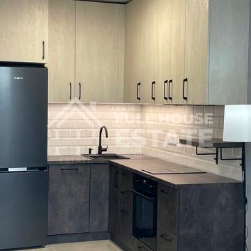 Воскресенська вул., 2-В