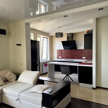 Феодосійський пров., 12