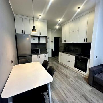 Камянська вул. (Дніпродзержинська), 128