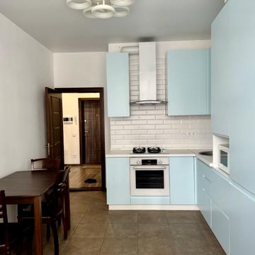 Павлівська вул., 18