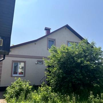 Центральна, 15