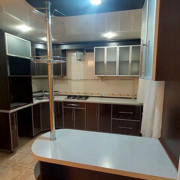 Олімпійська вул., 18