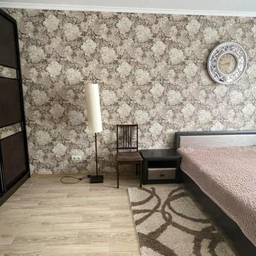 Бориса Гмирі вул., 16