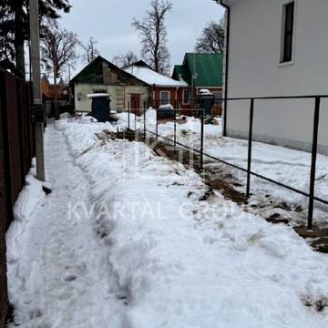 Кленова вул., 4